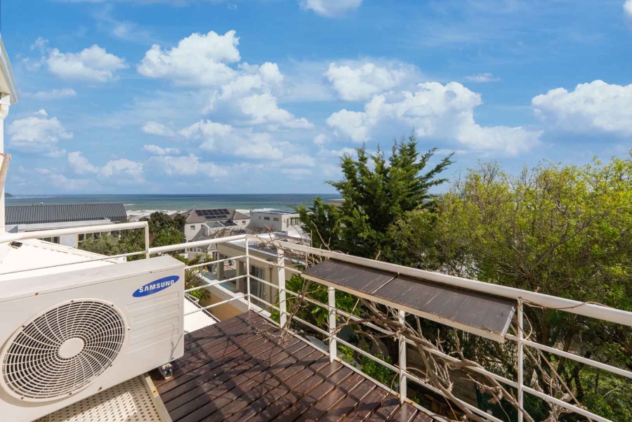 5 Bedroom Property for Sale in Camps Bay Western Cape